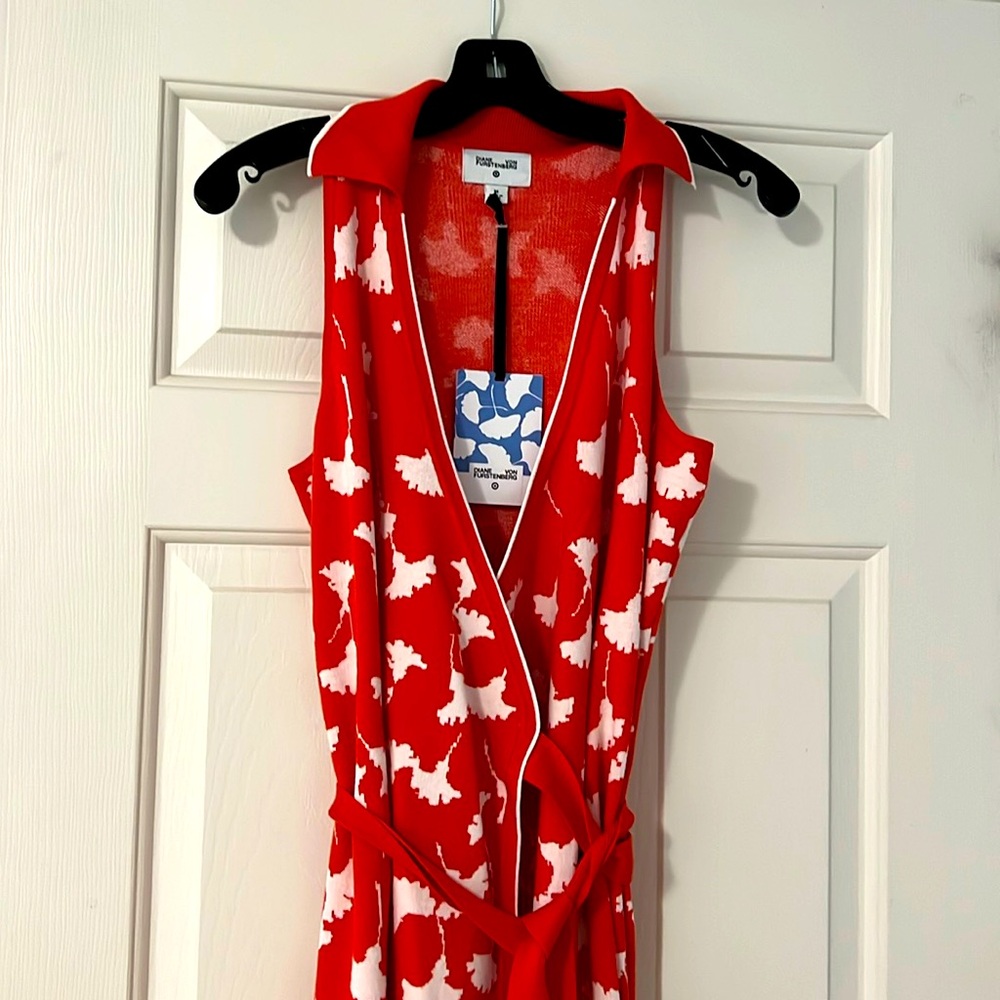 DVF dress- brand new, never worn. Missed the return window.  (DVF for target)